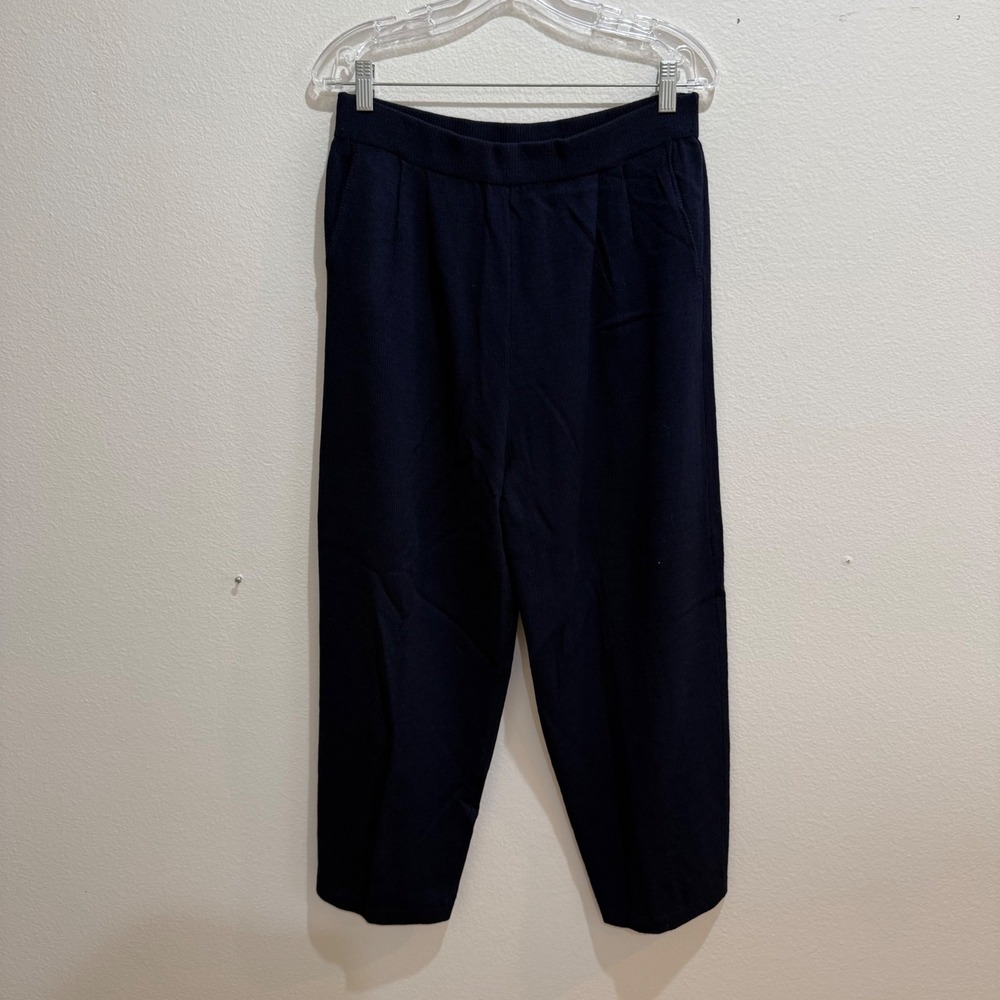 St John Basics Marie Gray Navy Blue Santana Knit Pleated Tapered Pants Size 14